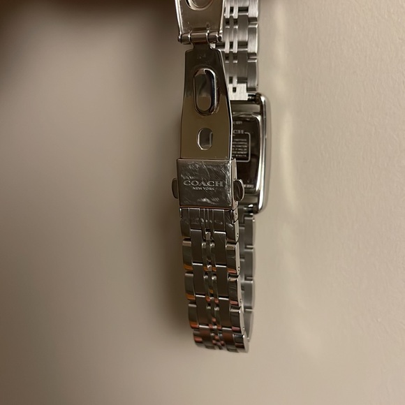 COACH Watch - Picture 2 of 8